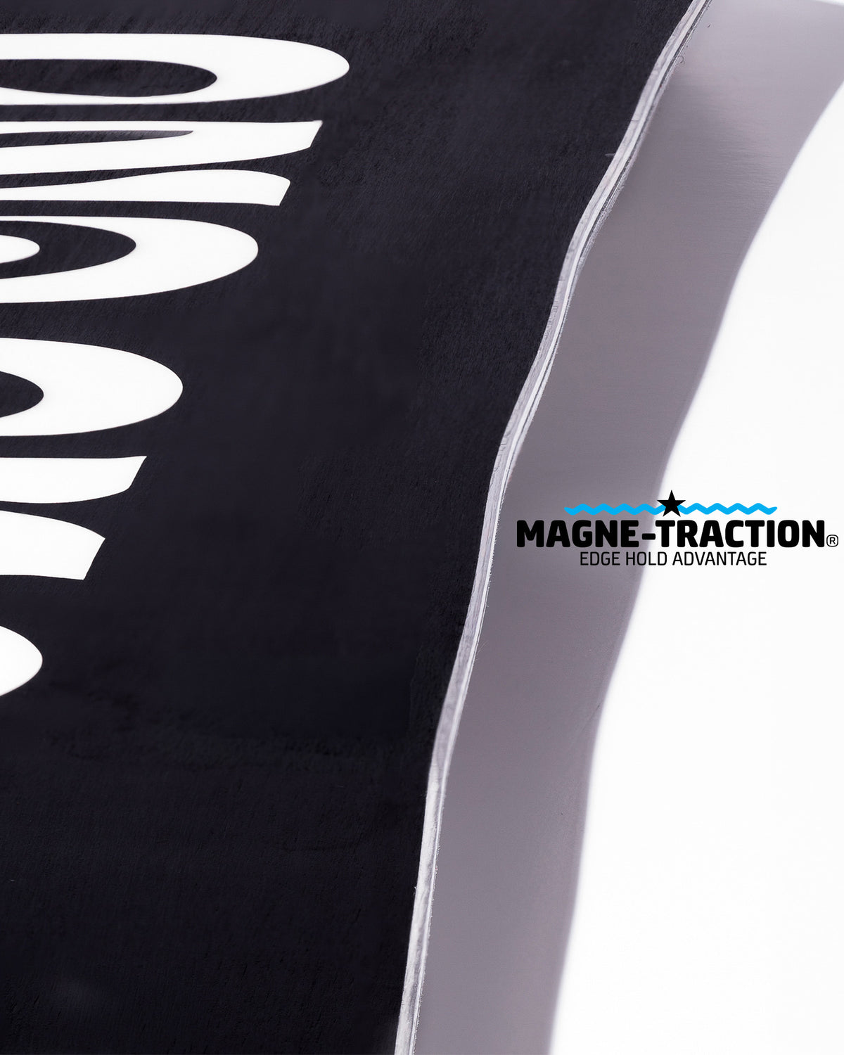GNU Fiction 2026-2027 snowboard - Magne Traction edge detail