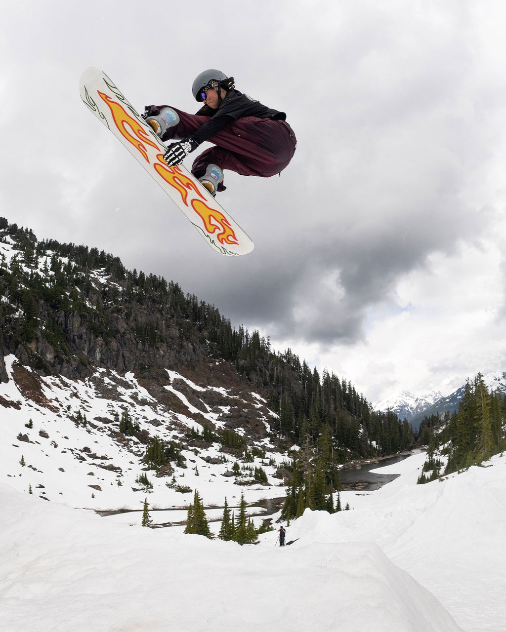 GNU Velvet Women's Snowboard | GNU Snowboards 2026-2027