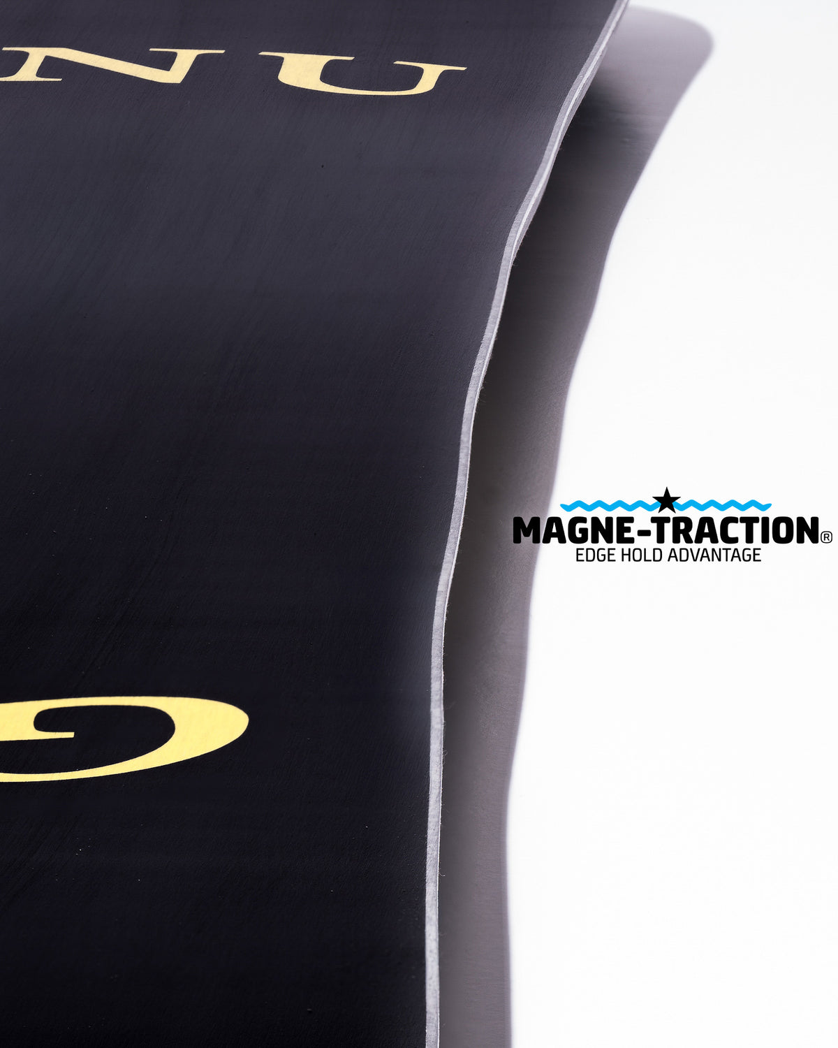 GNU TRE 2026-2027 snowboard - Magne Traction edge detail